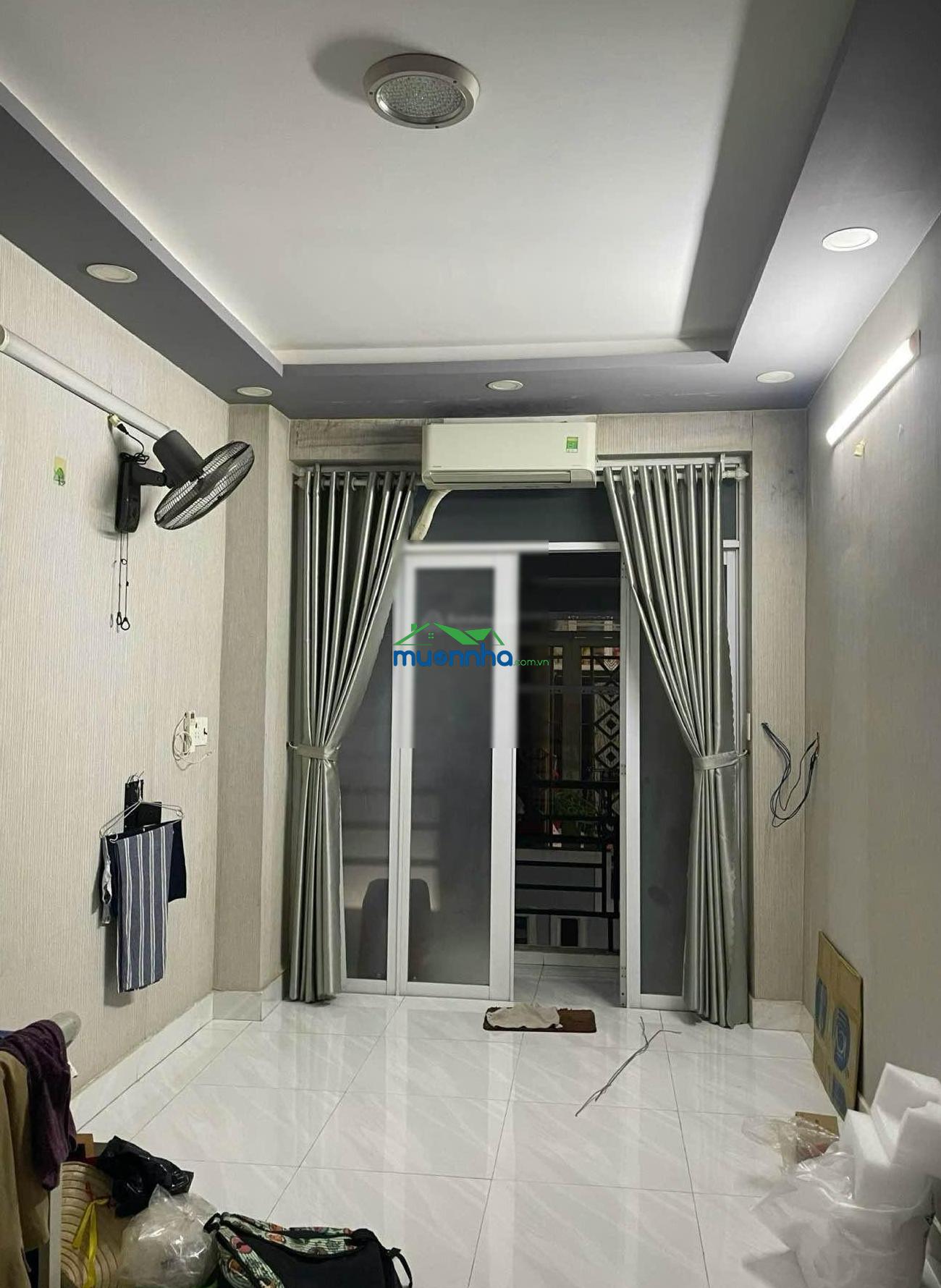 Độc quyền quận 1 - chỉ 13m² đang cho thuê 12 triệu/tháng - sổ hồng hoàn công đủ!