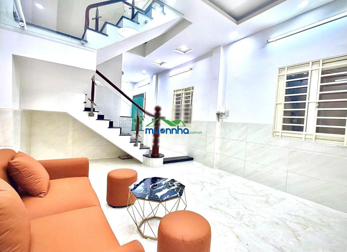 Tân phú - nhà mới 2 tầng 44m2, 1 sẹc văn cao, hẻm thoáng, xe hơi đỗ cửa, 5.35 tỷ