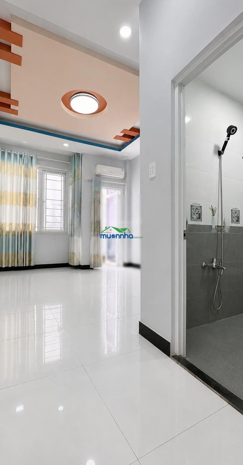 Quận 8, nhà 4 tầng, 3 phòng ngủ lớn, thích hợp cho gia đình đông người, khu vip cao cấp
