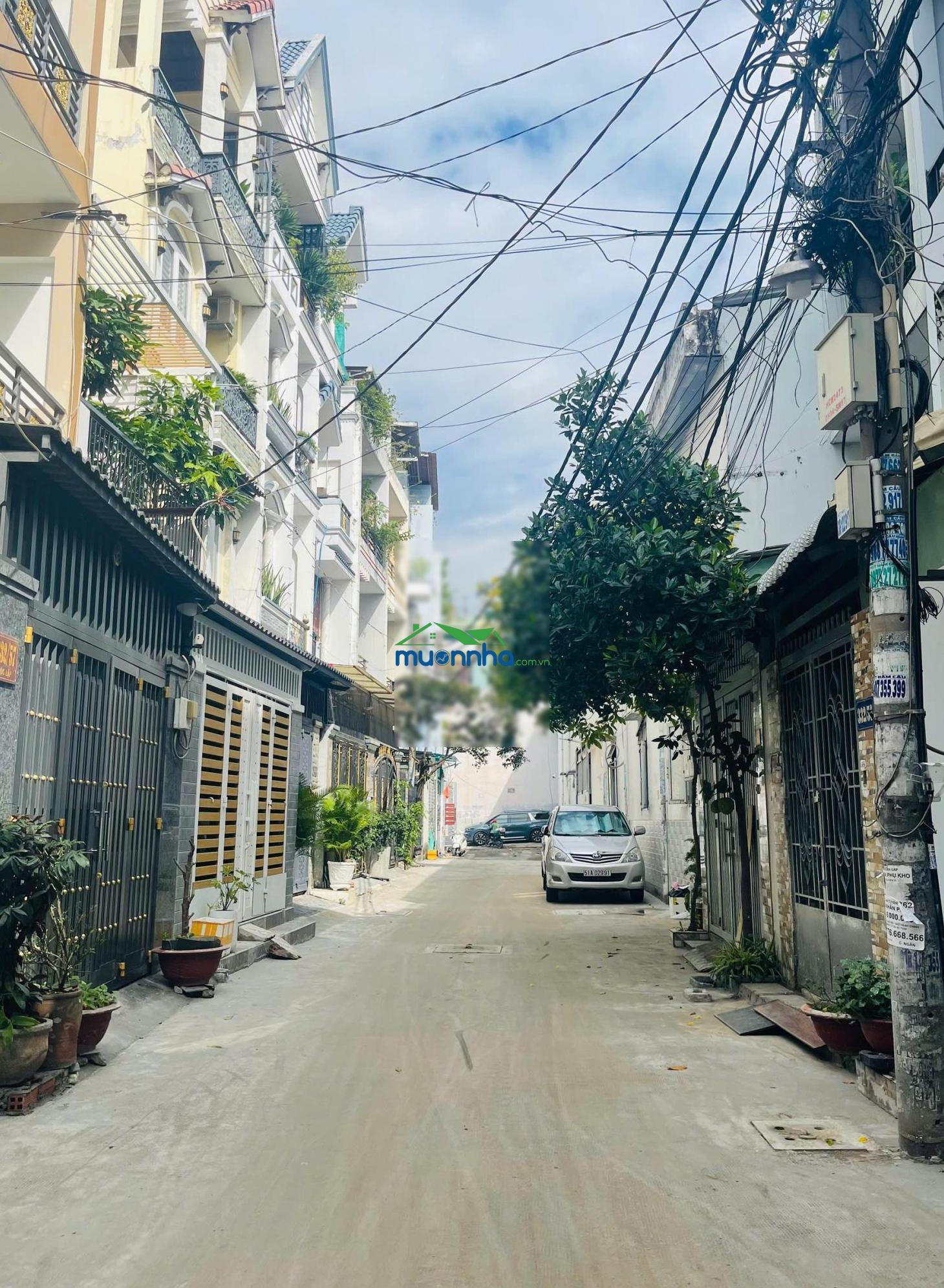 Nhà hẻm thông 5m gò dầu_p.phú thọ hoà, trệt 2 lầu, sân thương, 4pn,5wc, dt: 4x17m, giá: 8.2 tỷ tl