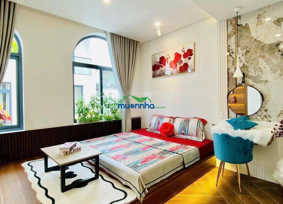 Bán nhà hẻm 5m gần katinat nơ trang long, khu cao cấp. dt: 4x11m. vuông. nhà 5 tầng mới xây cao cấp