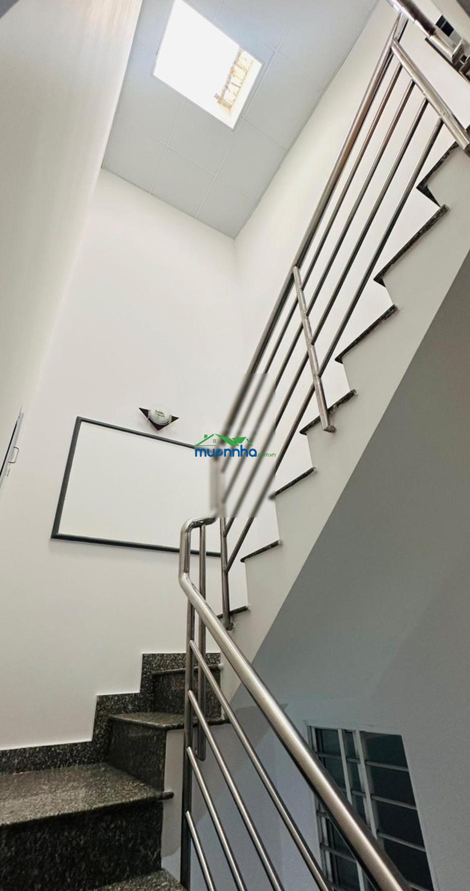 Hẻm bê tông rộng thông - nhà 3 tầng - giá 5.** tỷ - 4x10m - bình trị đông - bình tân - 4