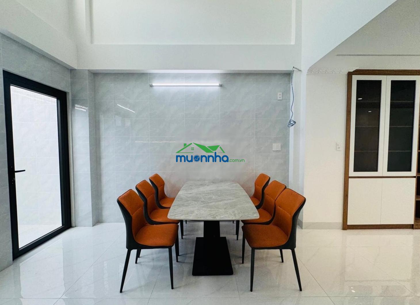 1/ hà huy giáp, q12 - 5 tầng - gần cầu an lộc sát gò vấp - dt :57m2 (4.5x13m) - 6.8 tỷ tl - 4