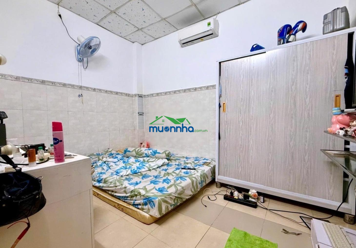 Nhà 2 tầng nở hậu hơn 4m - ngay bà hom- 57m2 - nhà mới đẹp - 3 phòng ngủ - sổ đẹp pháp lý chuẩn hoà