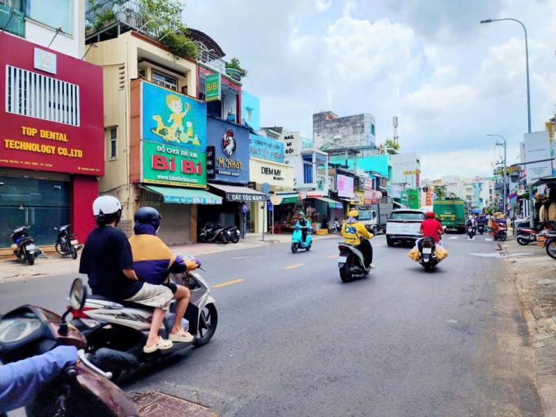 Bán nhà 4 lầu mặt tiền đường đào duy từ gần nguyễn tri phương q10. giá 22 tỷ - 2