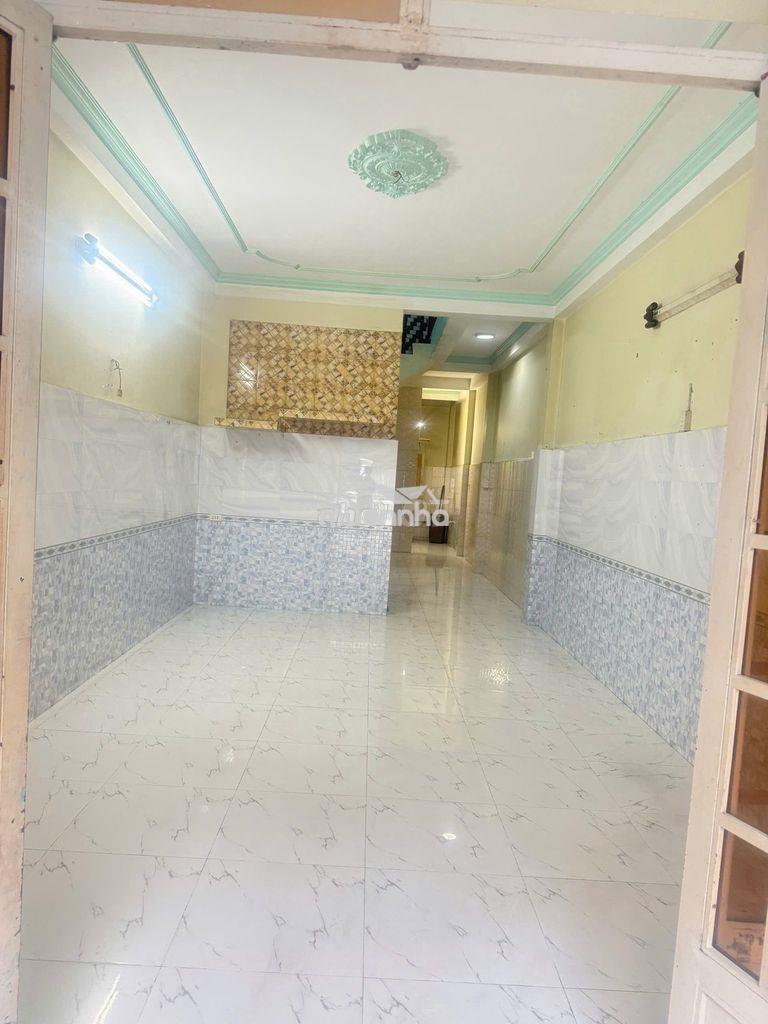 Cho thuê nhà 4x19 ( 3 tầng) gần sát chợ đầu mối hóc môn - 2
