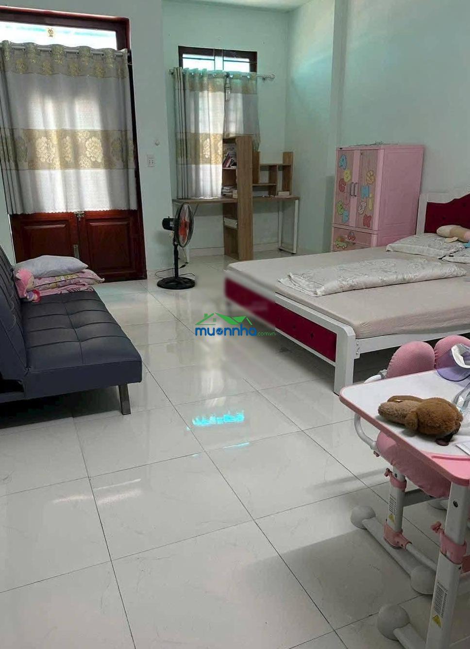 2 tỷ bán gấp nhà đang cho thuê nguyễn văn bứa (dt 4x15) sổ hồng riêng