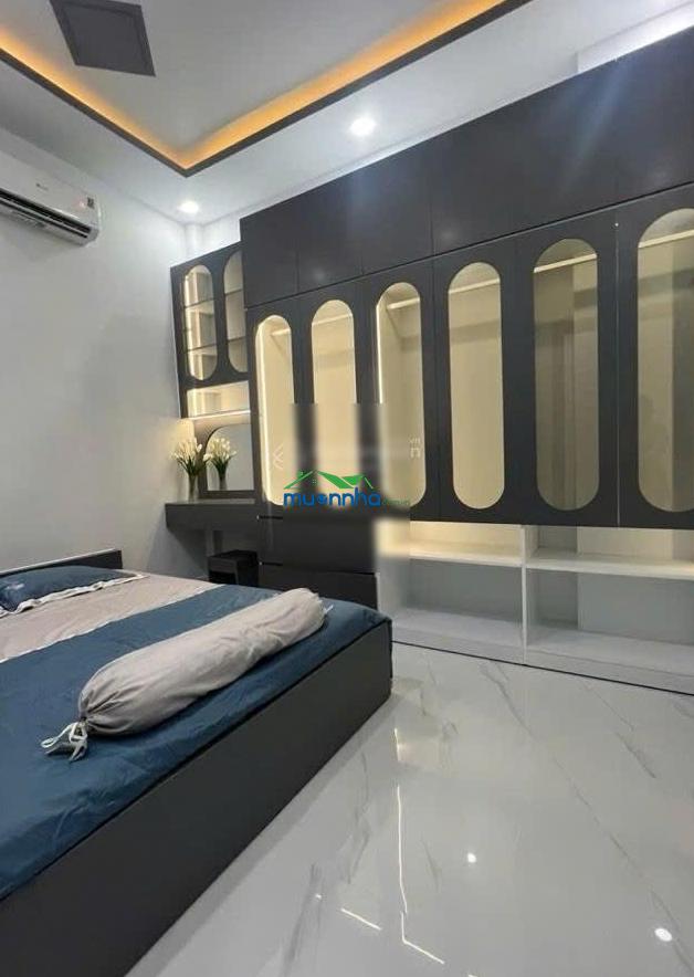 Bán nhà hẻm xe hơi - dt 4x26m - 2 tầng 4 phòng ngủ - ngay chợ lý phục man q7 - chỉ 6.4 tỷ - 4