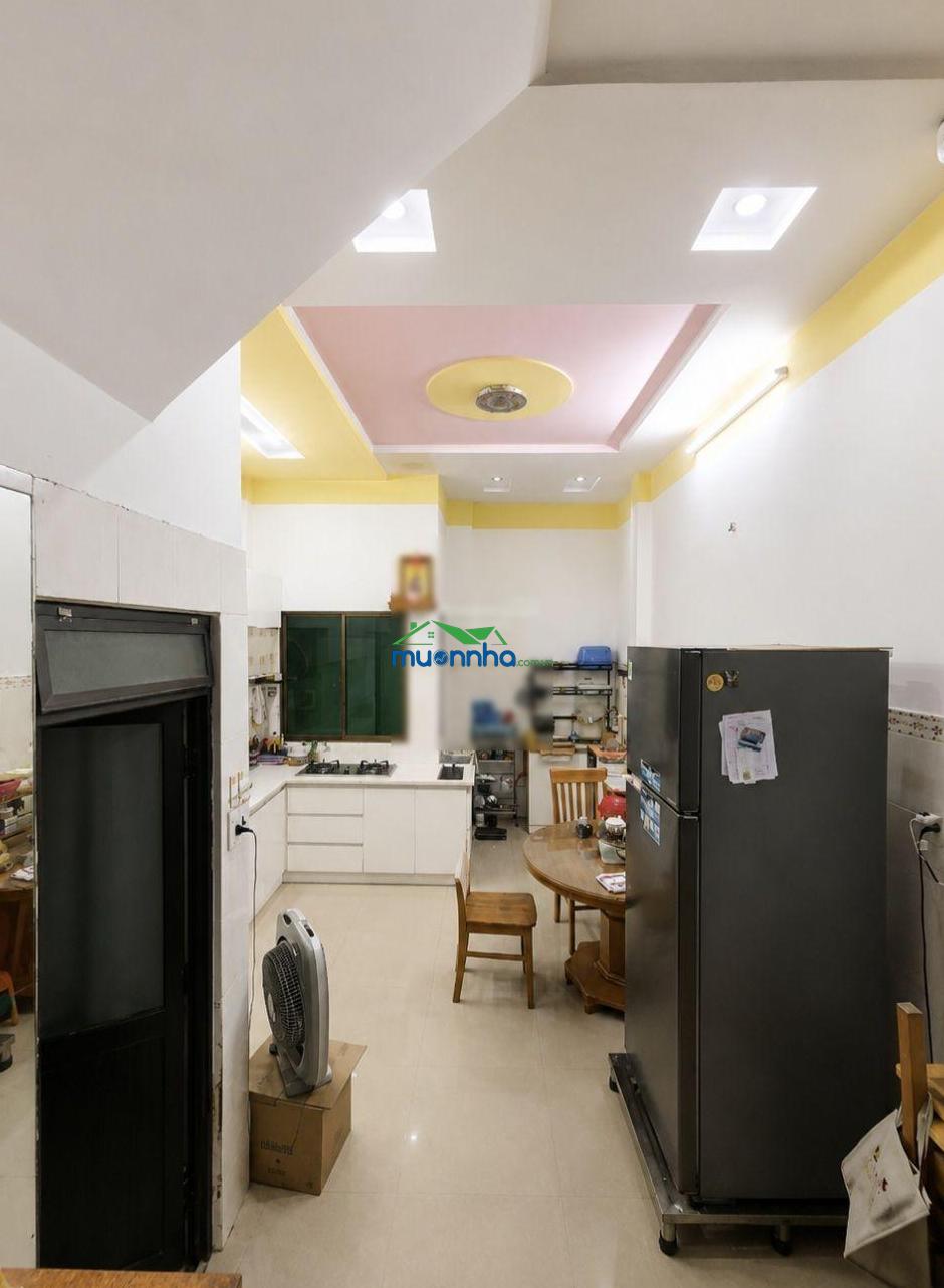 Dương quảng hàm, đường xe hơi thông 8m, 4 tầng, hơn 9 tỷ