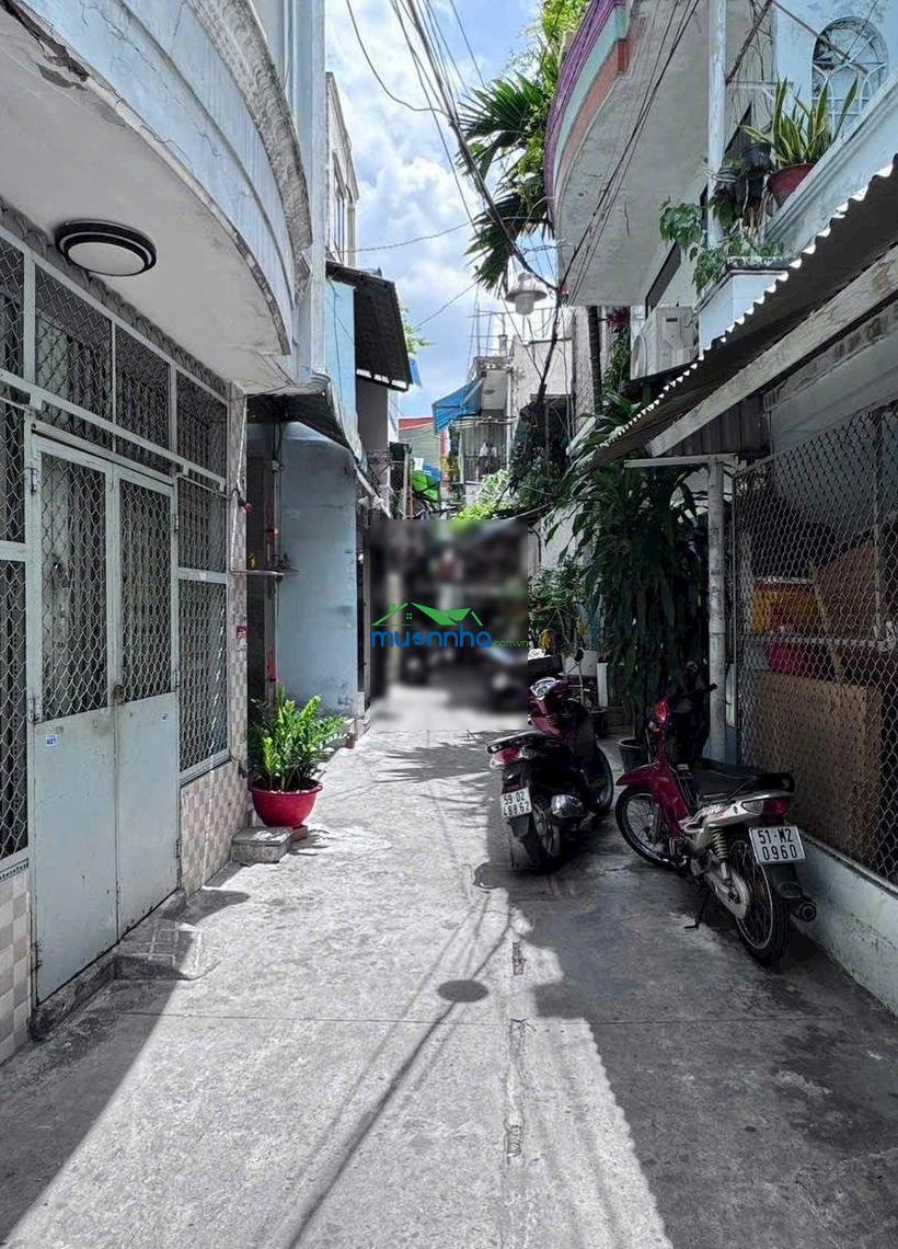 Bán nhà hẻm đối diện đầm sen quận 11 - 2