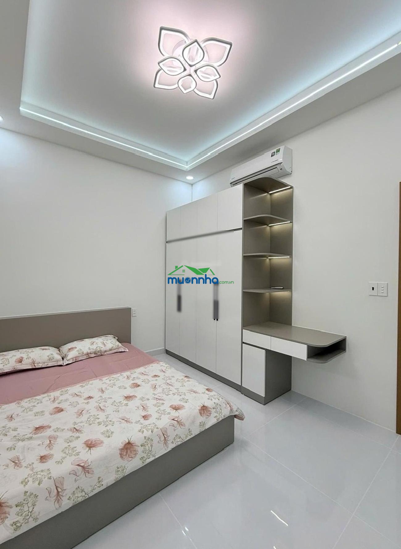Hơn 6 tỷ full nội thất nhà kế bên đầm sen - có phòng ngủ dưới trệt cho người lớn tuổi