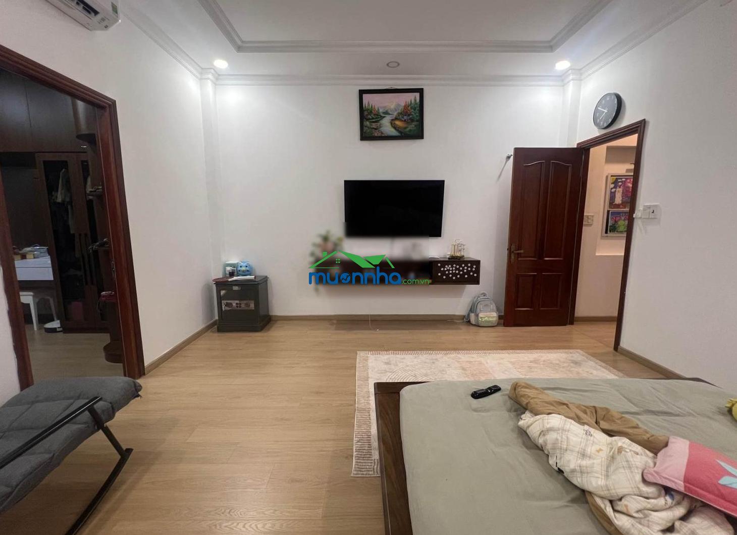 Bán nhà vip - xe hơi đậu cửa - kdc hồng long - sát trường đại học - 1 trệt 1 lầu - 3