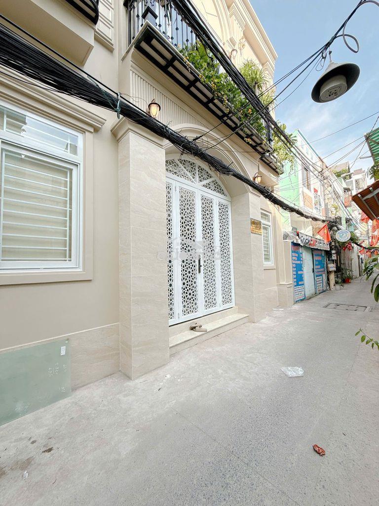 Siêu phẩm tân thuận tây nhà đẹp full nội thất chỉ cách hẻm xe hơi 10m