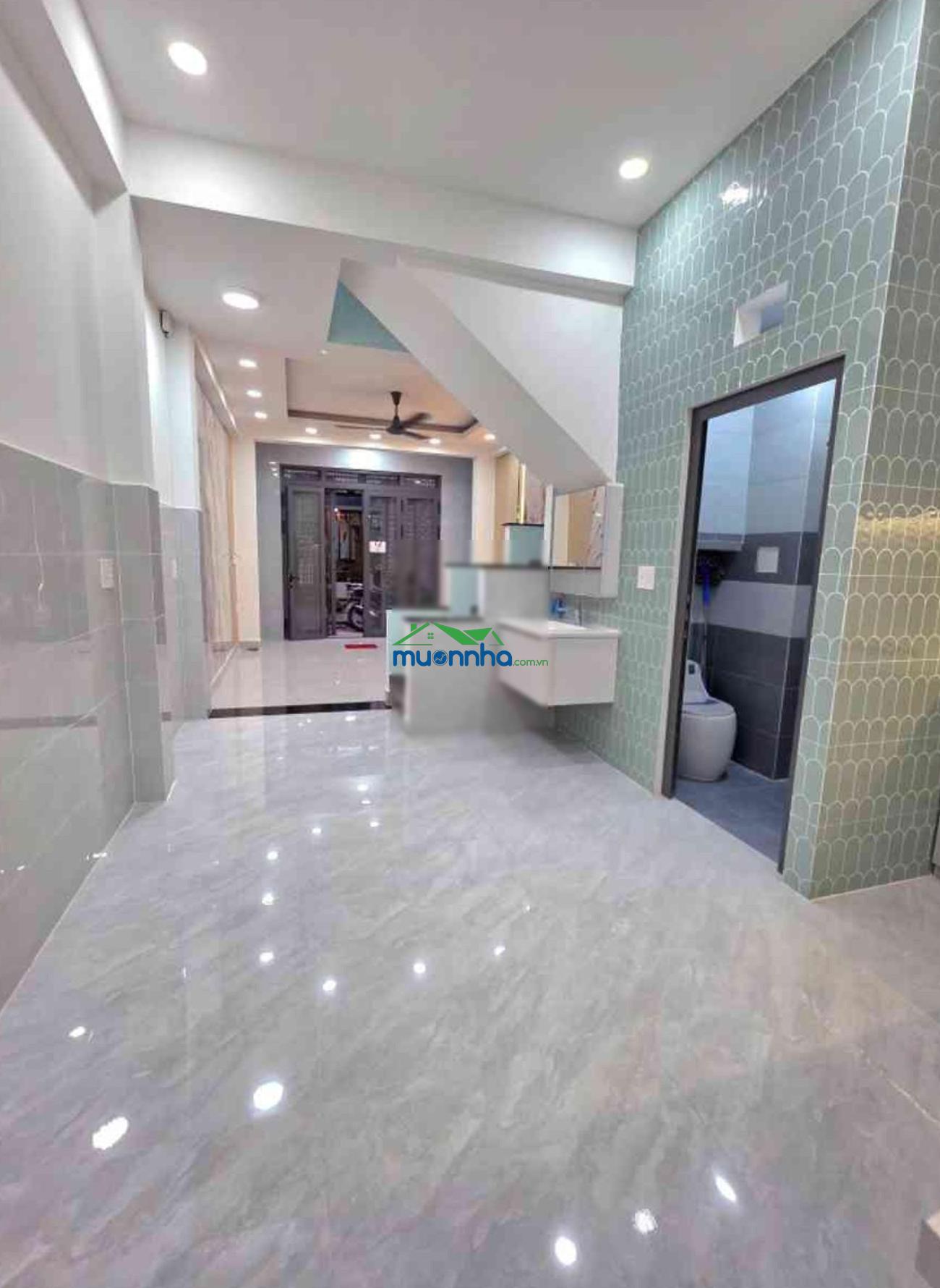 Nhà 2 tầng 2 pn - 3 wc ngay chợ lê văn quới