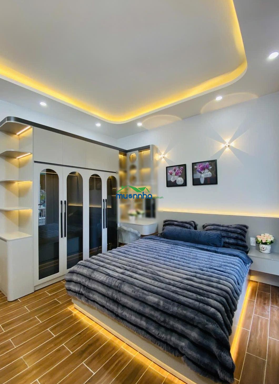 Nhà đẹp mới - hẻm xe tải cách 20m -sổ hồng riêng - gần trường học & bệnh viện - khu dân cư hiện hữu