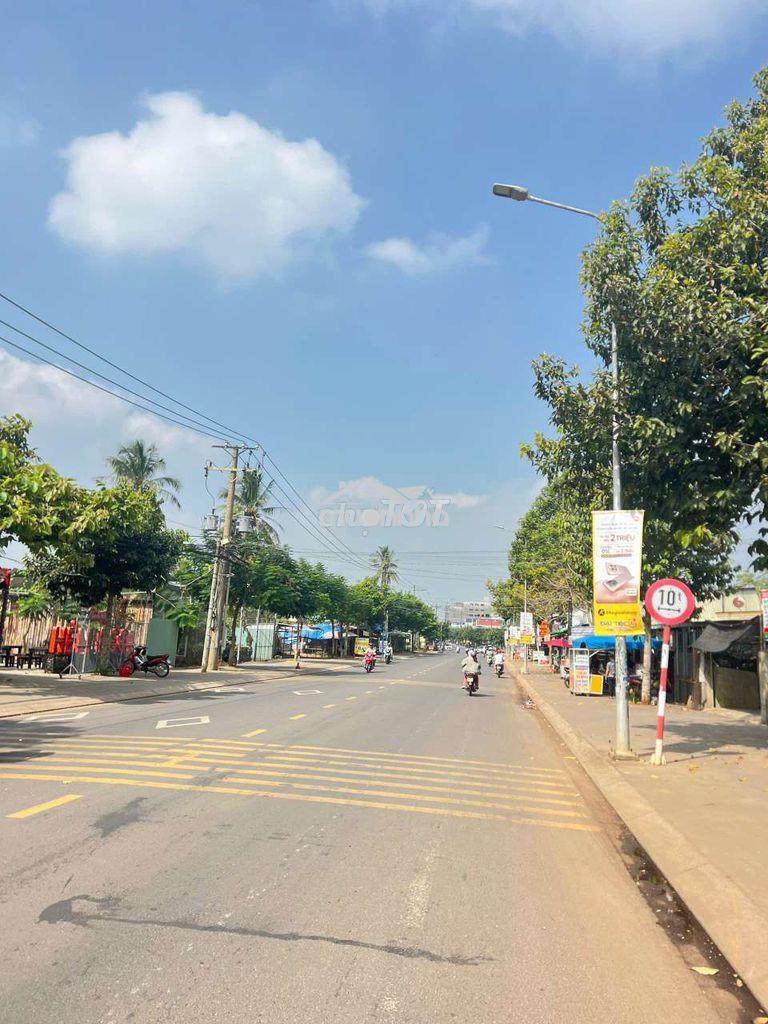 1 xẹc lê hồng phong , gần tượng đài long khánh - 4