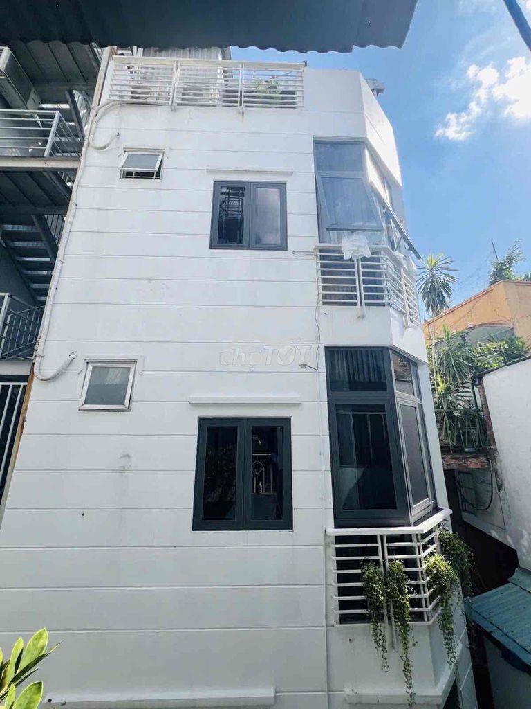 Hẻm xe hơi quận 3- 3 tầng ở ngay