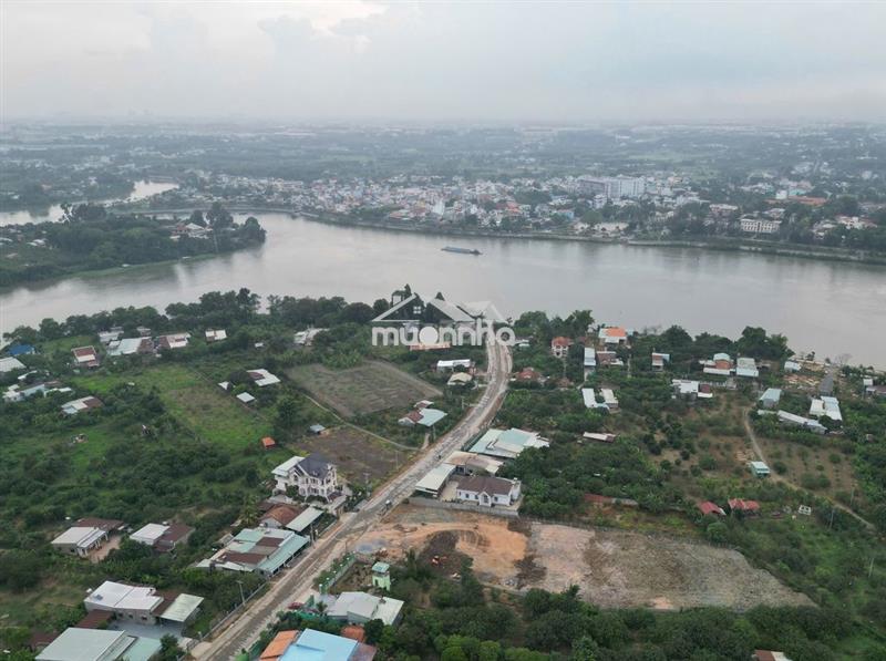 Bán đất mặt tiền hương lộ 15 gần sông mát mẻ-chỉ cần 300tr nhận đất n