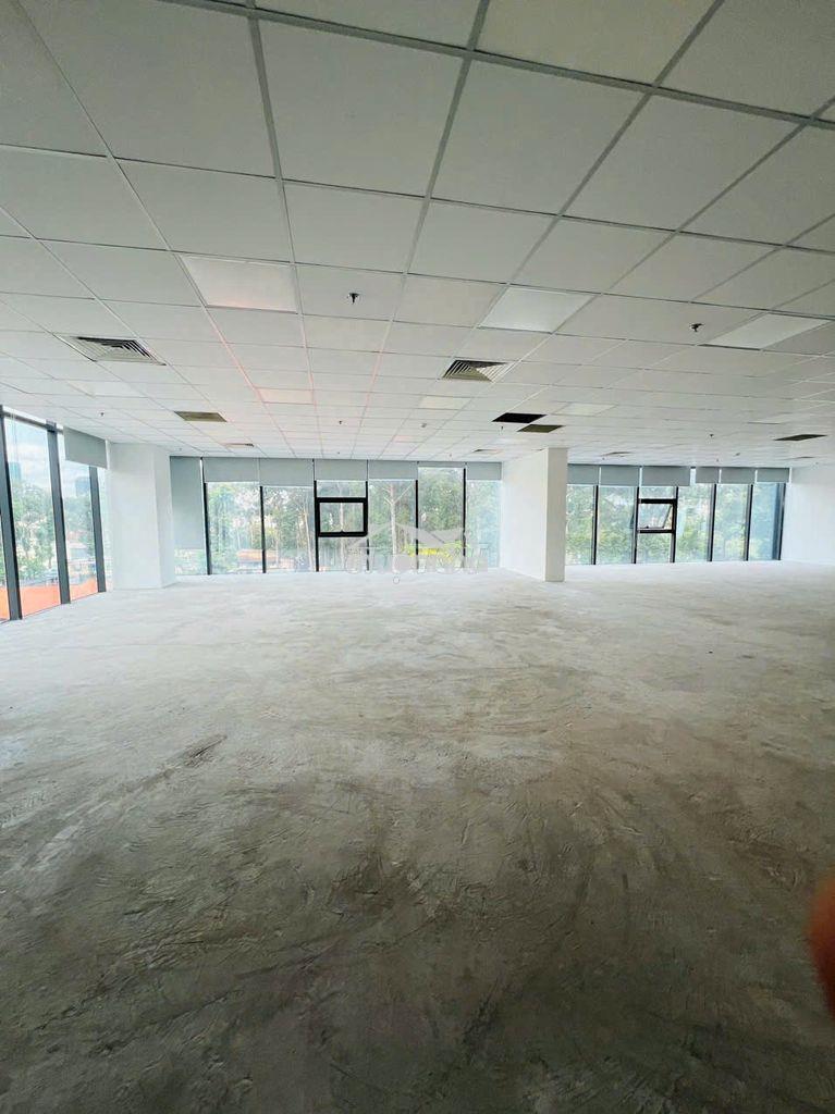 Cho thuê sàn vp phó đức chính q1, gần bitexco dt 80-250m2 39 triệu - 4
