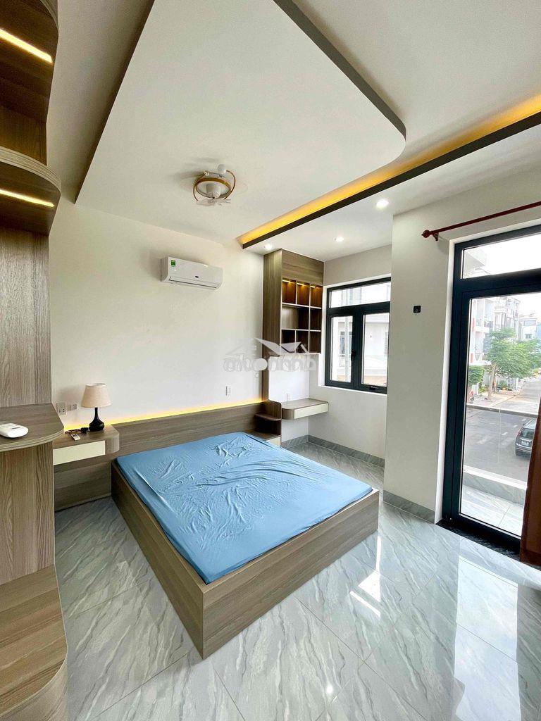 Nhà góc 2 mặt tiền 1 trệt 2 lầu giáp việt sing,có nội thất,đường 7m - 4