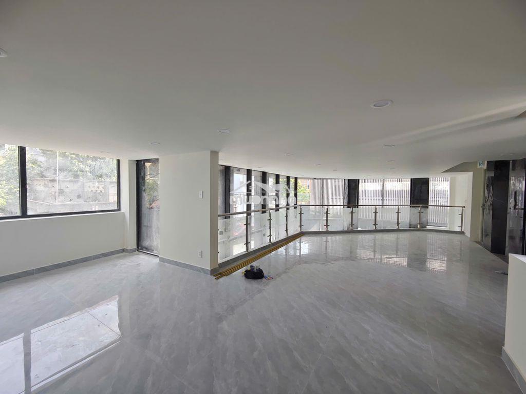 Tòa nhà mới hoàn công 910m2 cạnh ngay landmark 81 - 4