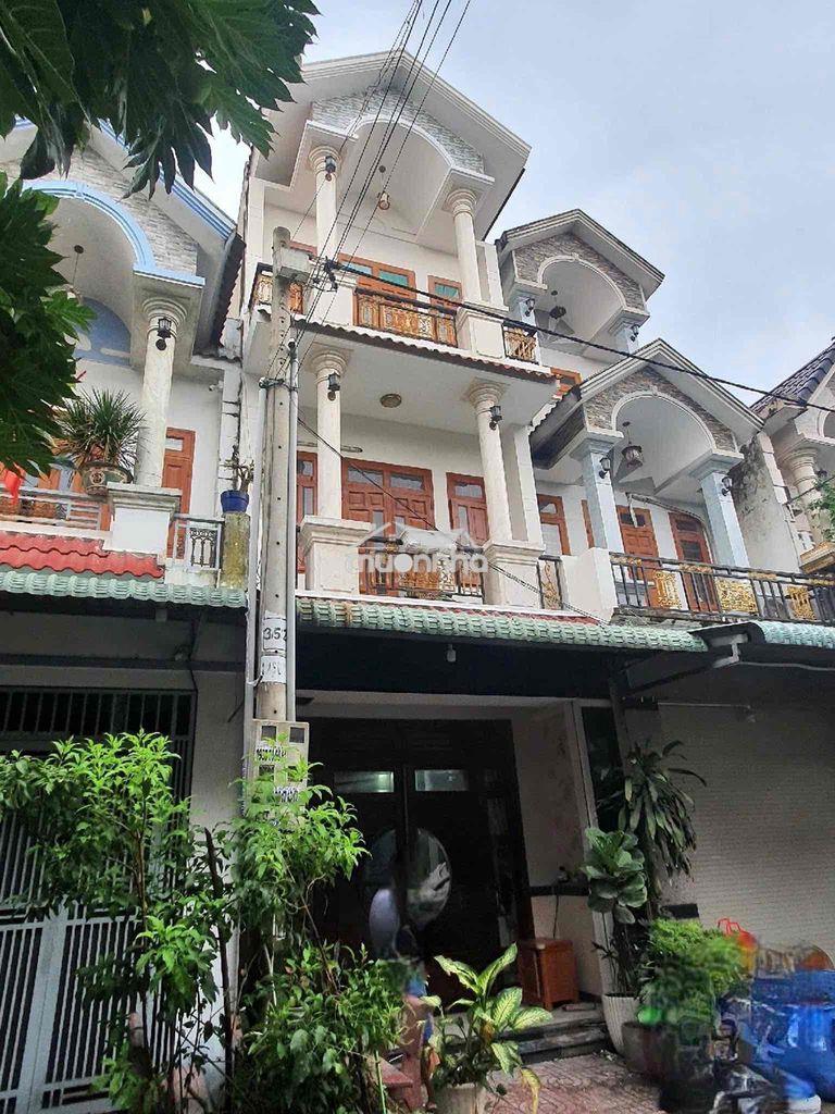 Bán nhà 1 trệt 2 lầu phường đông hòa