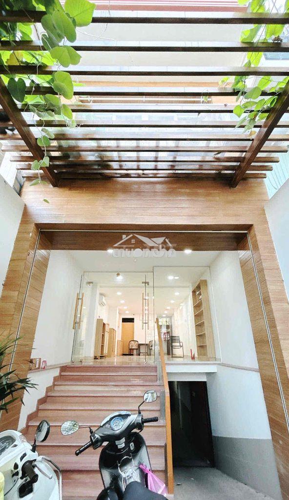 Mặt bằng thoáng đẹp 2wc + bếp + phòng ngủ + sân để xe