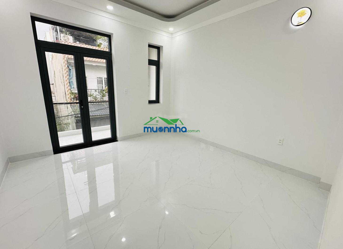 Nhà đẹp ở ngay 60m2 lò lu 3 tầng chỉ 6 tỷ nhỉnh