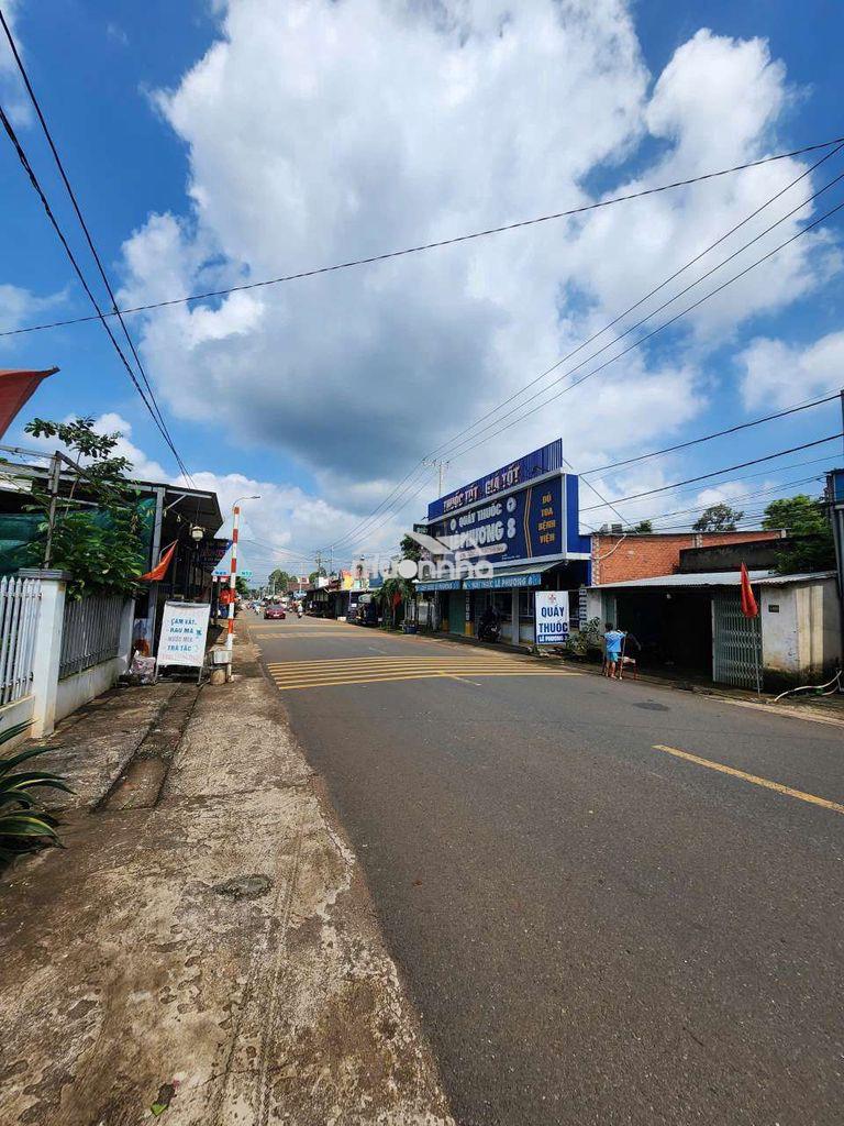 Đường thông - 200m2 thổ cư - sát chợ - 4