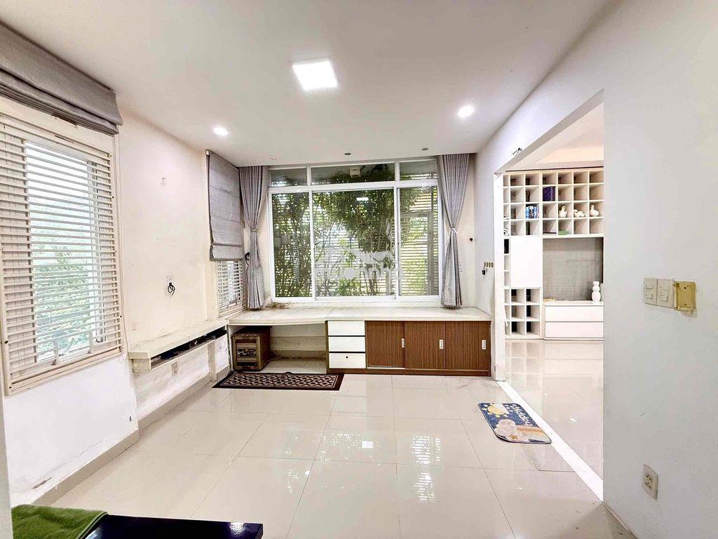 Giáp q7, phòng full nt, tách bếp, rộng 50m2, cửa sổ trời , thoáng mát - 2