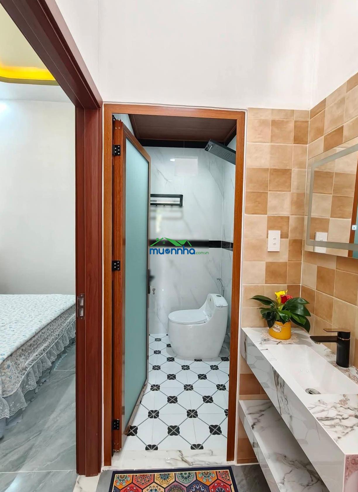 Chuyển nhượng nhanh nhà mới 2 lầu 5pn đường cây bàng, tân nhựt, bình chánh 55,5m2. lh: 0795 014 *** - 3