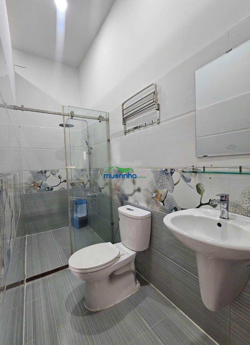 Nhà mới 3 lầu hẻm 5m ngay bình phú đường an dương vương - 3