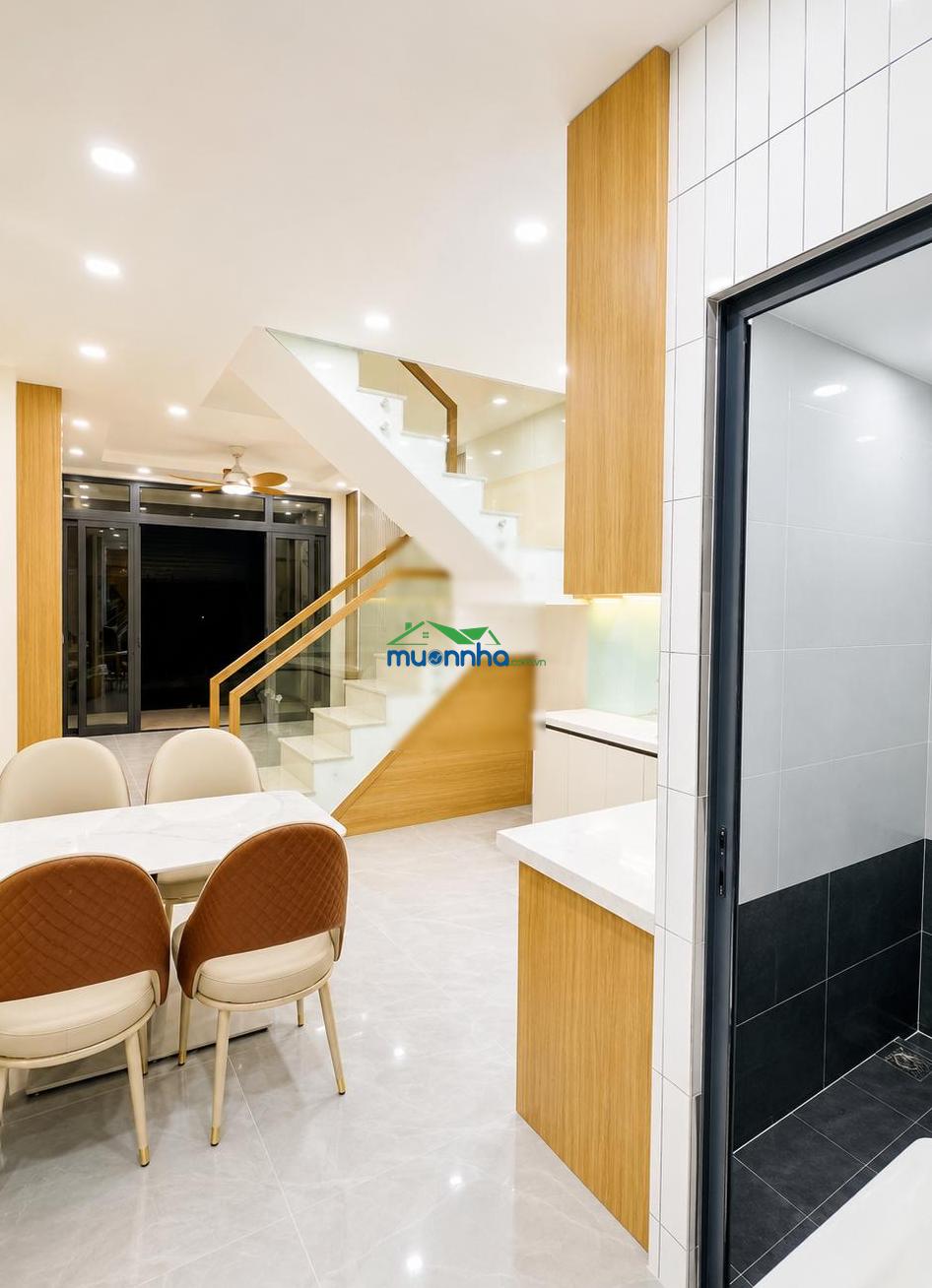 Quận 11 nhà đẹp chỉ 6 tỷ hơn thương lượng hẻm 4m minh phụng cách mặt tiền đúng 1 căn! dts: 83,4m2 - 3