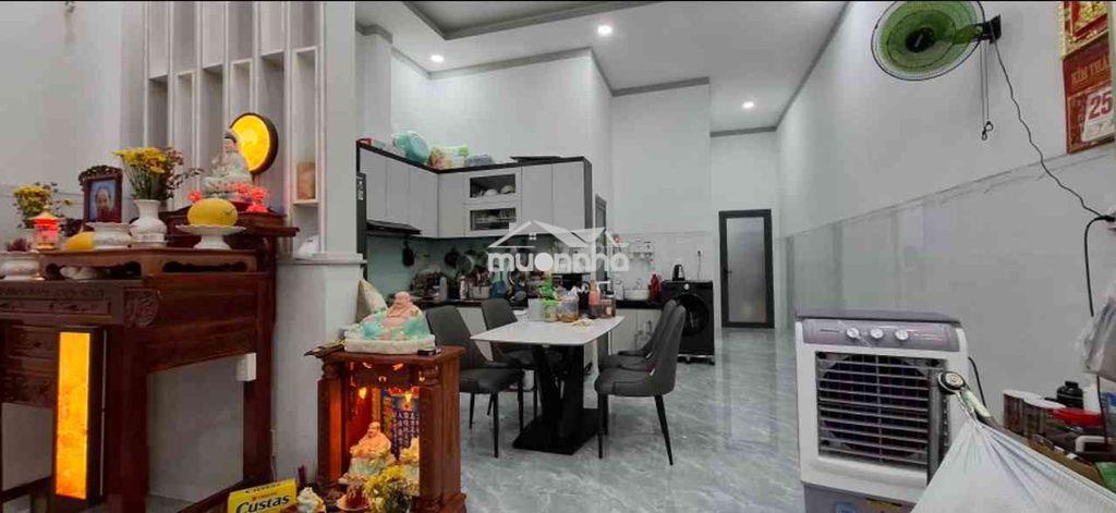 Nhà cấp 4 dt 104m2 ngay vincom 550 đường nguyễn đức thiệu dĩ an - 2