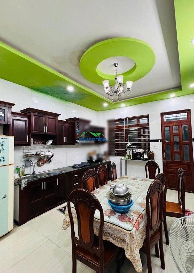 Bán nhà quận 8, kdc bình hưng, 100m2, 4 tầng, ngay bến xe, 9 tỷ 8 - 4