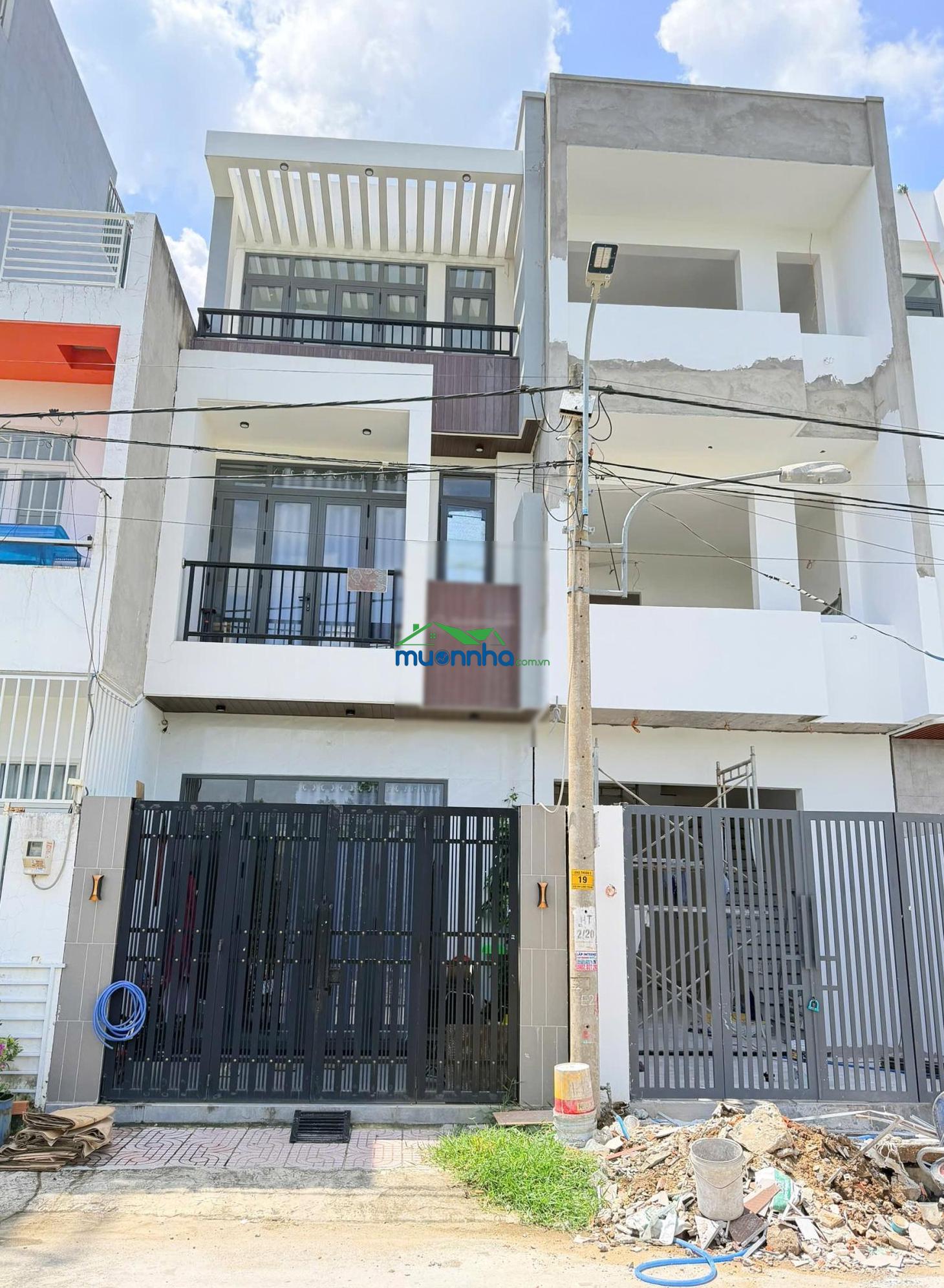 Bán nhà gần chợ long phước và kí túc xá đại học luật cs3 - 2