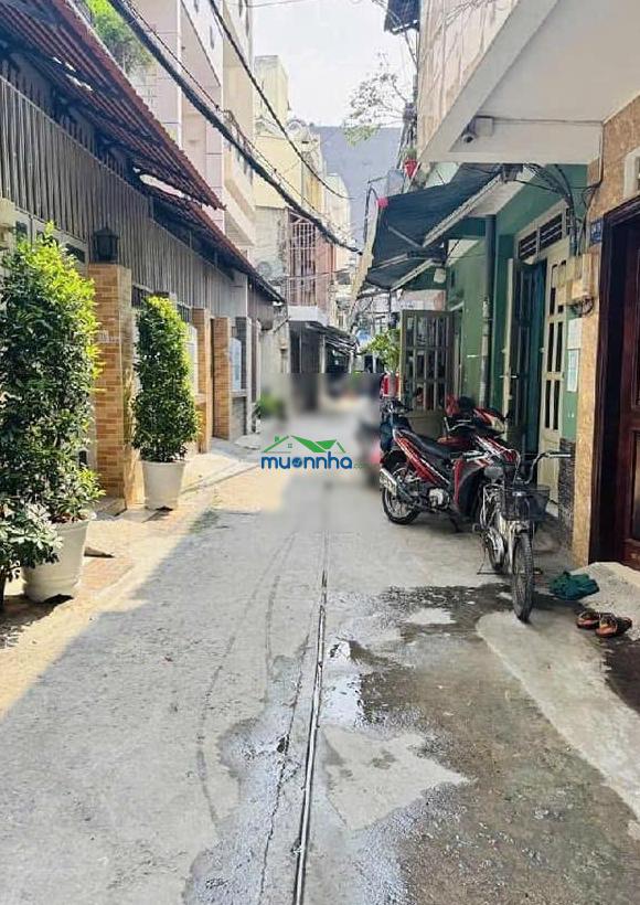 Nhà 28m2 thổ cư xây mới đường tô ký, ngay cvien phần mềm quang trung. có 2pn 2wc. giá 1,38 tỷ tl - 2