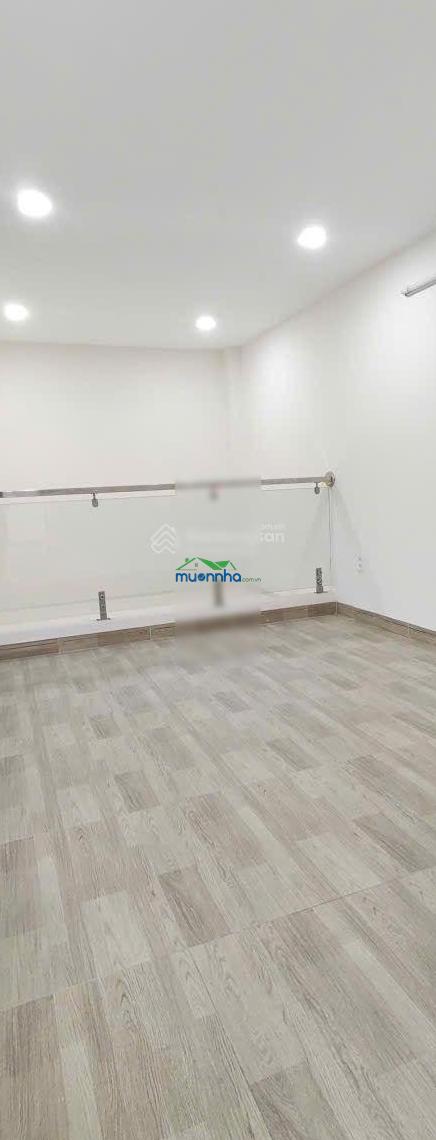 Nhà giá tốt 3 tầng . q. 8. giảm sốc 200 t . cho căn nhà 70 m2. p. phú định - 2