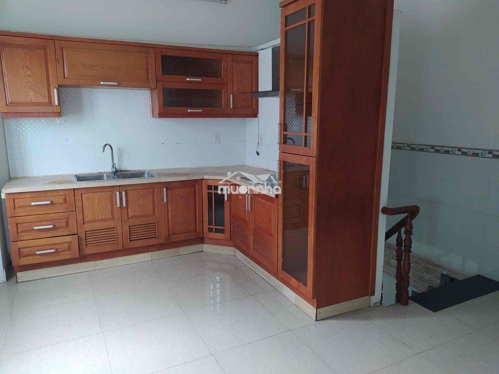 Cho thuê nhà góc 2mt đường xe hơi ngay sát đỗ xuân hợp, 3pn, 3wc - 3