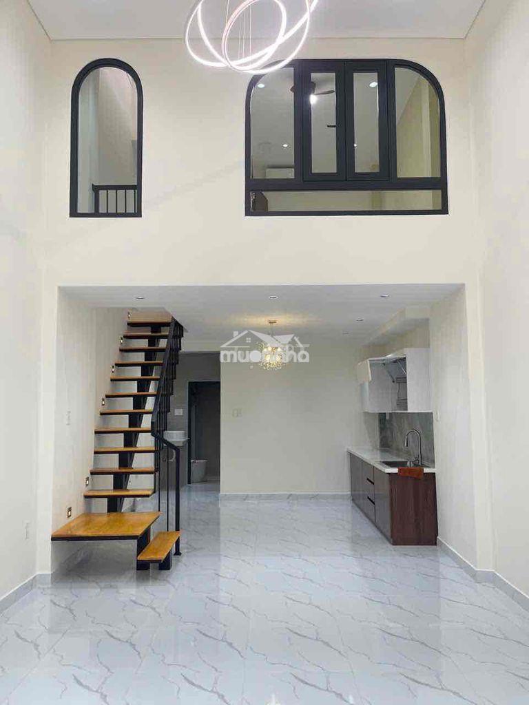 Nhà 1 lầu + 3 phòng ngủ ( trên 2 dưới 1 ) , sân ô tô - 3