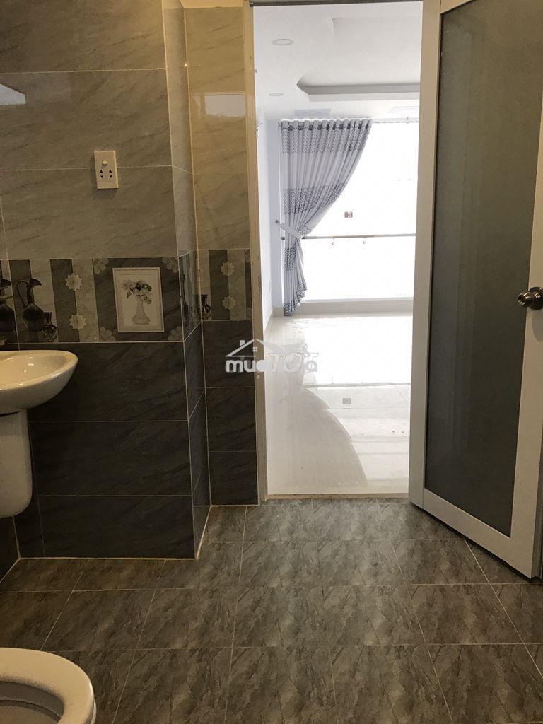 Cho thuê tầng 2 50m2 giá 6tr - 3