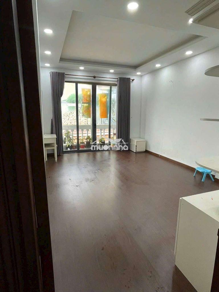 Nhà 2 lầu 3pn hẻm xe hơi gần lý phục man - 2