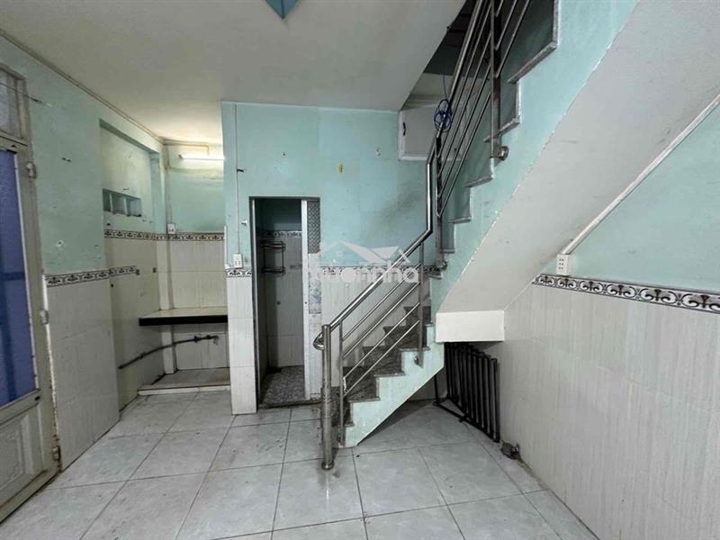 Chỉ 2,1t còn tl, 2 tầng btct, hàng xóm himlam, dtsd 37m2, sổ riêng