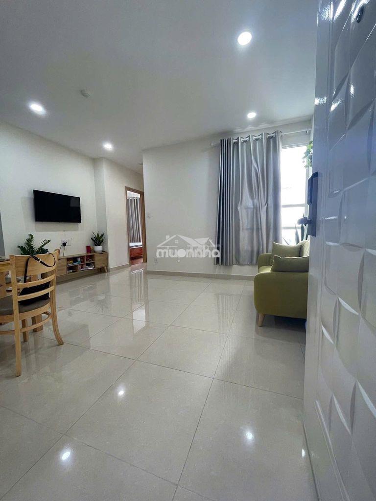 Bán căn 62m2 có nội thất; mới và đẹp. chỉ 2,420 tỷ. lh hương xem nhà