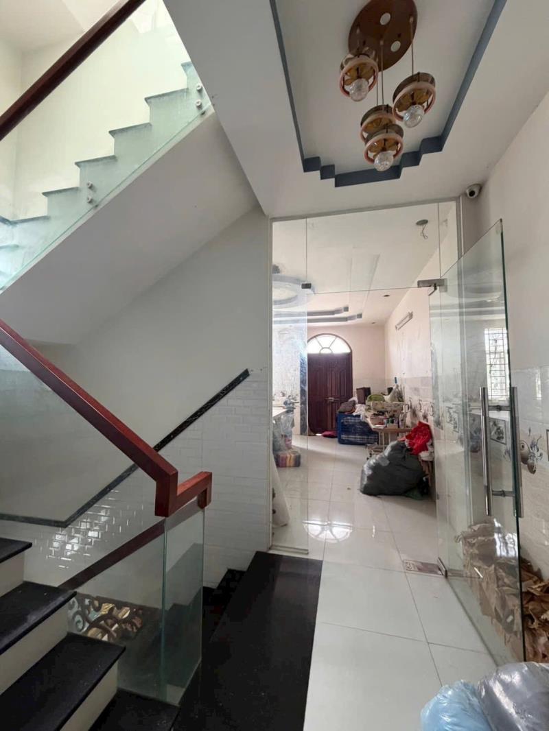 Bán nhà bình tân hẻm xe hơi gần aeon tân phú - 5x17- 3 tầng, cách 1 bước chân ra kênh than lương giá chỉ 8 tỷ - 3