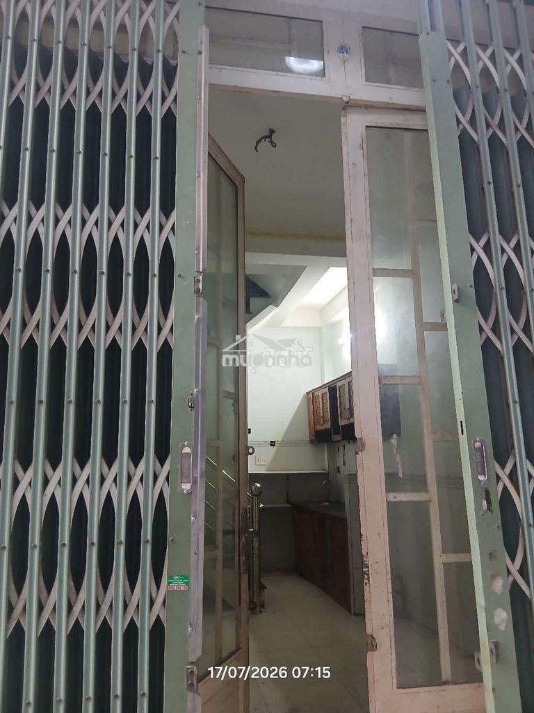 Nhà nguyên căn 1 trêt 2 lầu, dtsd 60m2, chợ phú xuân 300m, 6tr - 2