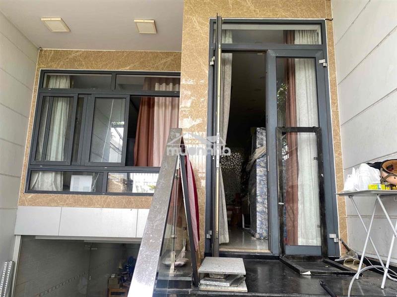 Tầng trệt làm văn phòng khu đô thị vạn phúc