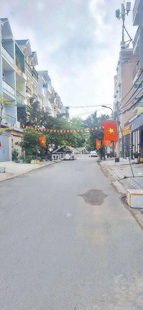 Cho thuê nhà mới đẹp, 6pn 5wc, hẻm tải thông đg phạm văn chiêu p14 gv - 2