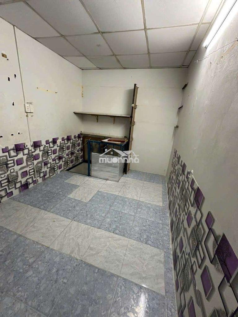 Cho thuê nhà đường phạm hùng c2 dt.3m×5m } 1 lầu 1 phòng 1 toilet. - 4