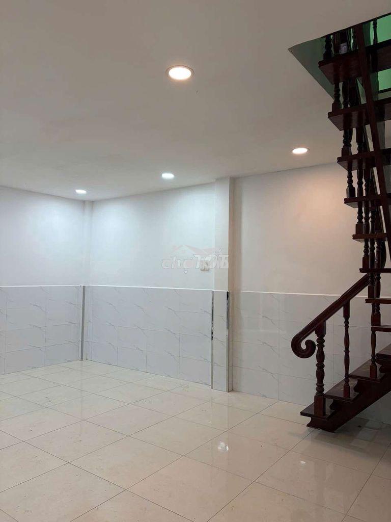 Cho thuê rộng lý chính thắng quận 3 - 2